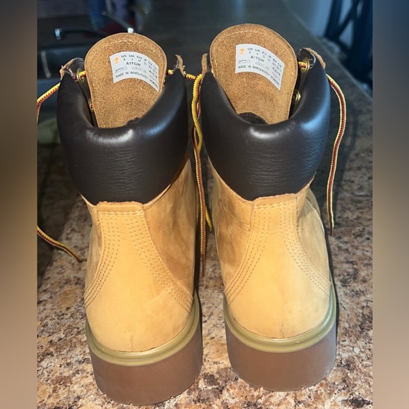 Timberland Boots size 6 - Picture 3 of 4
